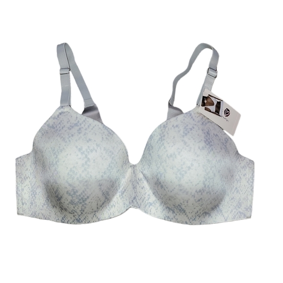 Secret Treasures wirefree bra w/bonded back size 38C snake print NWT - Picture 1 of 7